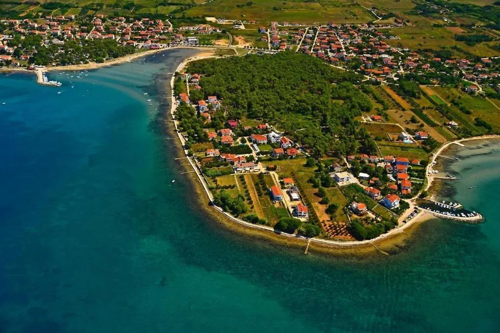 Villa With Pool Near Sandy Beach - By Traveler Tourist Agency Krk - Id 2224 Privlaka  0*, Privlaka (Zadar) Croatia