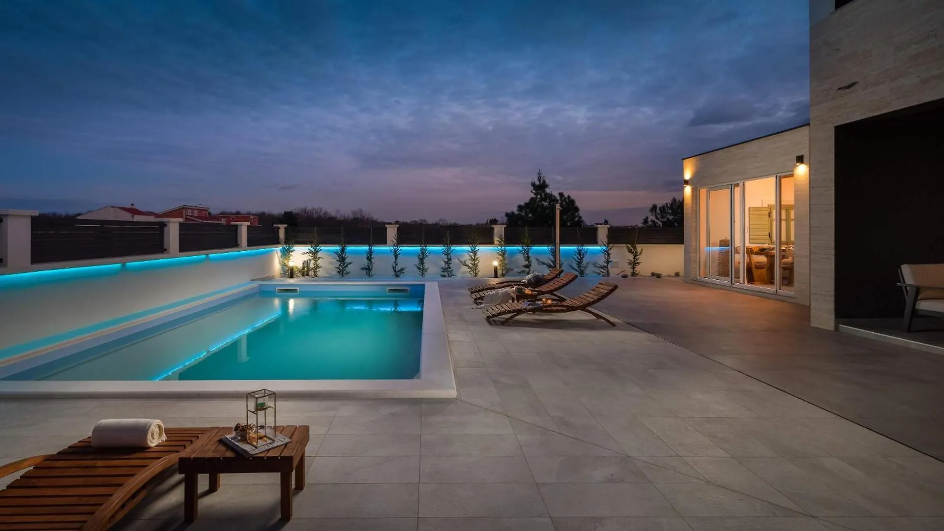 Villa With Pool Near Sandy Beach - By Traveler Tourist Agency Krk - Id 2224 Privlaka  Privlaka (Zadar)