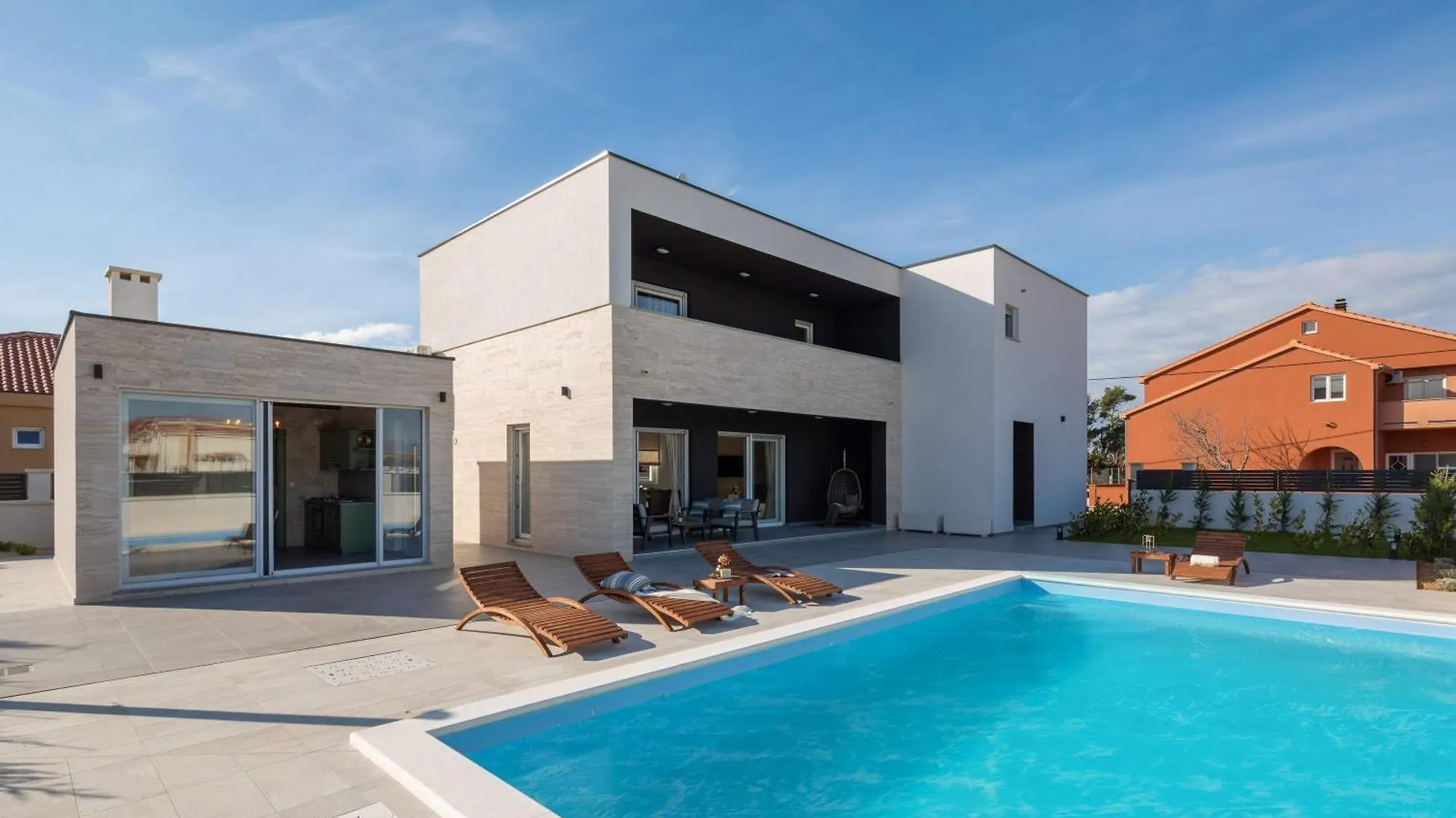 Villa With Pool Near Sandy Beach - By Traveler Tourist Agency Krk - Id 2224 Privlaka   Privlaka (Zadar)
