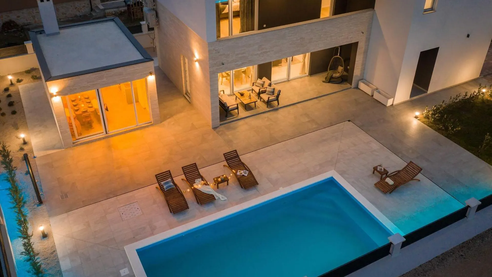 Villa With Pool Near Sandy Beach - By Traveler Tourist Agency Krk - Id 2224 Privlaka  Privlaka (Zadar)